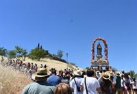 La Virgen de Alarcos recupera los reencuentros, las emociones y el fervor popular en una romería tradicional