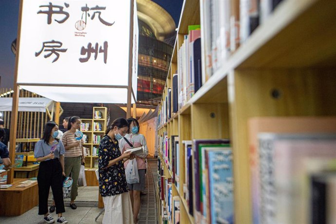 Archivo - Mercado cultural en la ciudad china de Hangzhou