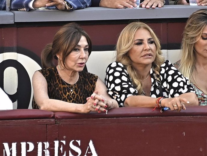 Ana Rosa Quintana y Cristina Tárrega, en Las Ventas recientemente