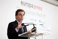 Almeida insiste en que está "muy cómodo con Cs" y que no quiere "cordón sanitario" alguno con Vox