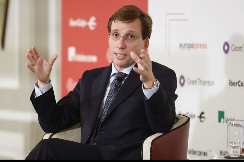 El alcalde de Madrid, José Luis Martínez-Almeida, interviene en un Desayuno Informativo de Europa Press, en el Hotel Villa Magna, a 6 de junio de 2022, en Madrid (España).