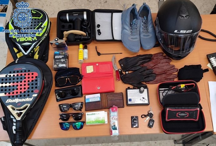 Cuatro detenidos en Marbella por siete robos con fuerza en el interior de vehículos