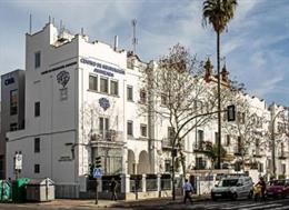 El Centro de Neurología Avanzada (CNA) cuenta en su sede central en Sevilla con más de 900 metros cuadrados, convirtiéndose en el mayor centro neurológico extrahospitalario del país.