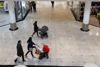 La afluencia a los centros comerciales ascendió un 16,2% en mayo, según un estudio