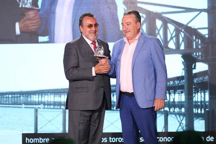 Francisco Luengo Martínez, elegido mejor vendedor de la ONCE en Andalucía 2021.