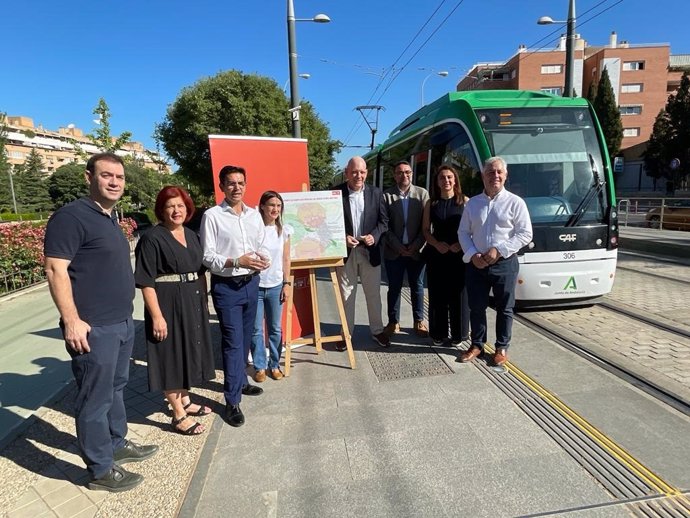 Imagen de este lunes del acto socialista para explicar la propuesta de ampliación del metro de Granada dentro de la campaña del 19J.