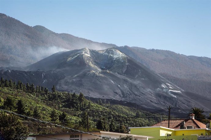 Archivo - El volcán de La Palma, cinco días después de que se diera por finalizada su actividad, a 30 de diciembre de 2021, en La Palma, Santa Cruz de Tenerife, Canarias, (España). Tras 85 días de actividad. 