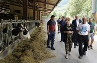 Gobierno vasco promueve Behizain eskola para "revitalizar subsector del vacuno de leche mediante formación de calidad"
