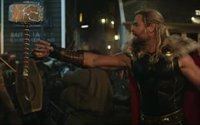 Jane Foster arrebata el Mjolnir a Thor en el nuevo clip de Love and Thunder