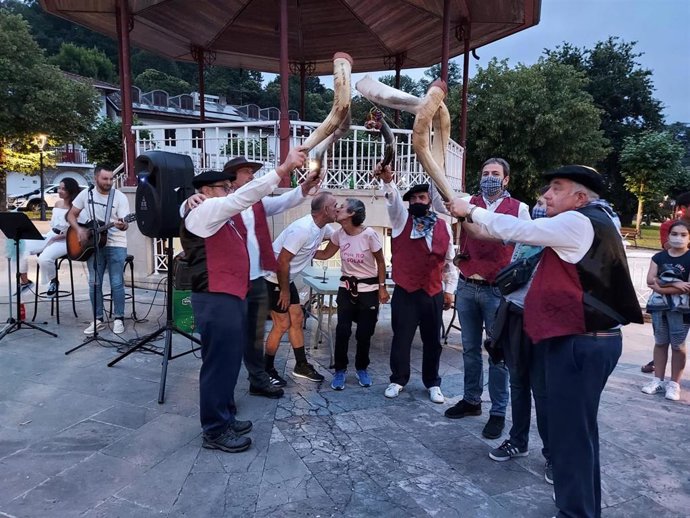 Imagen del reto solidario del vizcaíno Javier Abaurrea a favor de Acambi en 2021