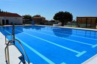 El Ayuntamiento de Rincón de la Victoria abre el plazo para los cursos de natación de verano en las piscinas municipales