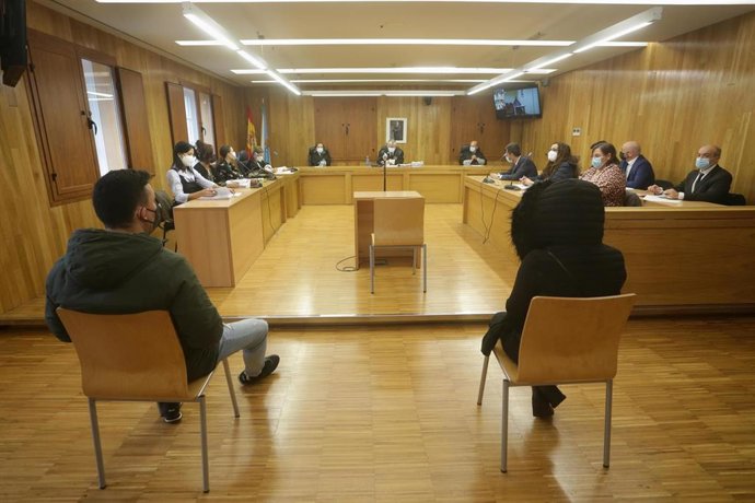 Archivo - G.P.S (i) y J.M.P.N (d) declaran como acusados en el marco de la Operación Carioca, en la sección segunda de la Audiencia de Lugo, a 30 de noviembre de 2021, en Lugo, Galicia, (España). El otro acusado, J.M.G.A declaró desde la prisión leone