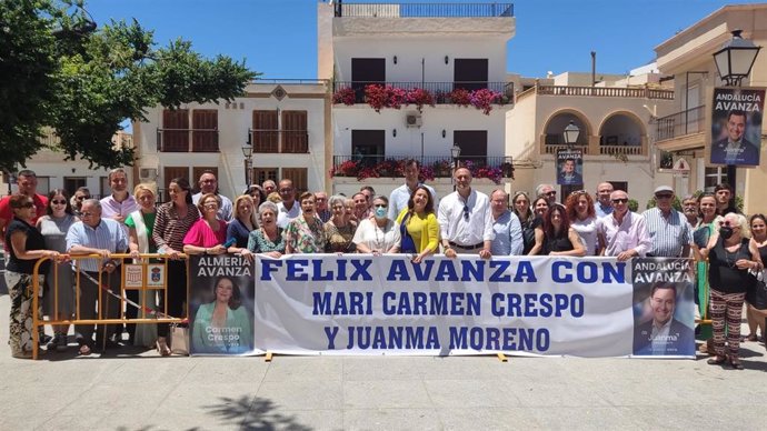 Carmen Crespo (PP) durante su visita a Felix (Almería)