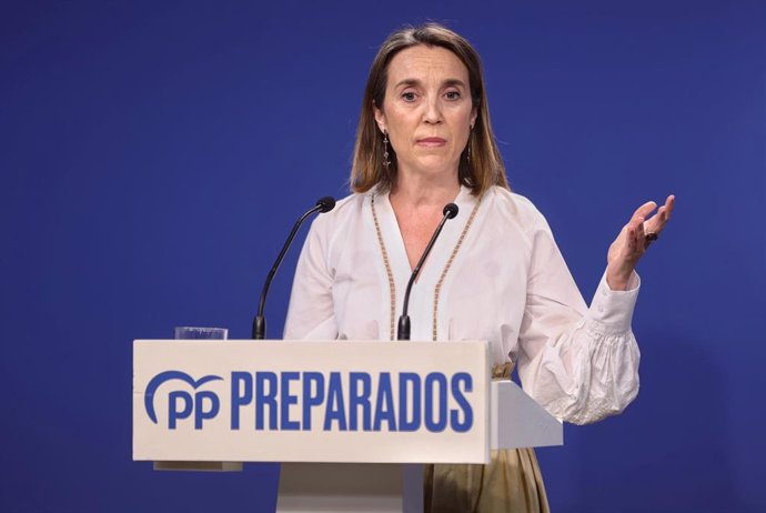 La secretaria general del PP y portavoz del GPP en el Congreso, Cuca Gamarra, interviene en una rueda de prensa tras la reunión del Comité de Dirección, en la sede nacional del PP, a 6 de junio de 2022, en Madrid (España). 
