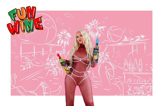 FUN WINE ANNOUNCES ICONIC MUSIC ARTIST CHRISTINA AGUILERA AS CHIEF CULTURE OFFICER