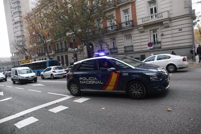 Archivo - Recursos de coche de Policía Nacional