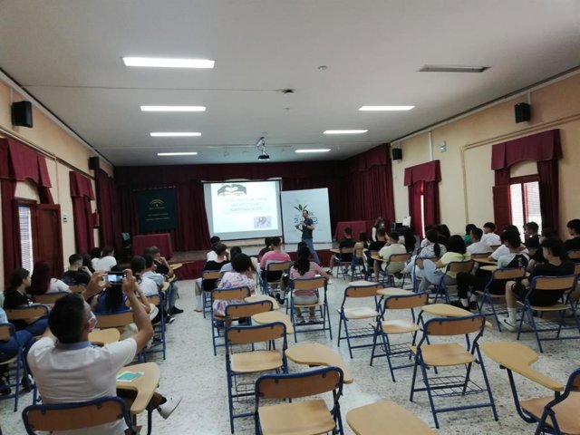 Taller sobre relaciones igualitarias.