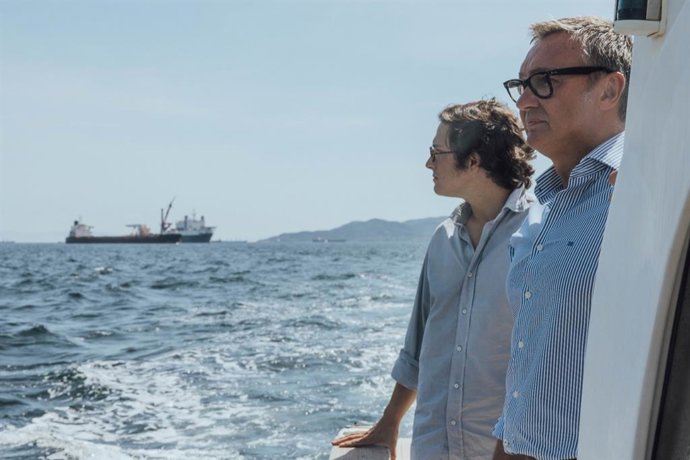 Gavira navegando en la costa de La Línea.