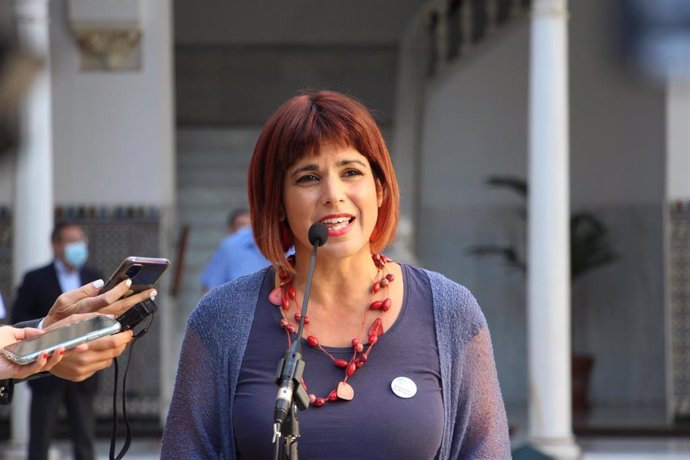 Archivo - La portavoz de Adelante Andalucía y diputada no adscrita del Parlamento de Andalucía, Teresa Rodríguez, en una foto de archivo.