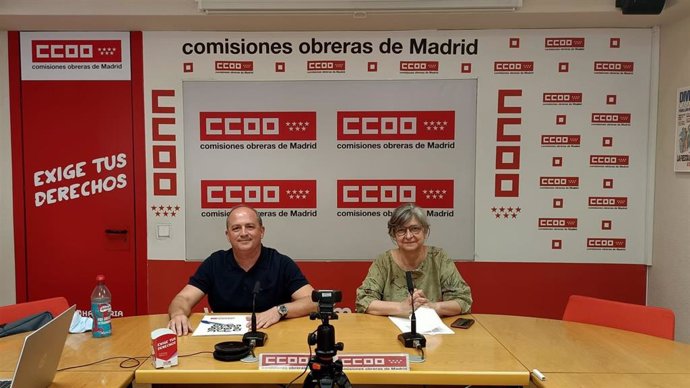 La secretaria general de CC.OO. Madrid, Paloma López, y el secretario general de la Federación de Sanidad, Mariano Martín-Maestro.