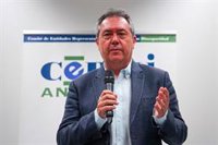 Espadas critica que el PP "rebasa el marco" de la Loreg como "práctica habitual" y "abusa de su poder" en la Junta