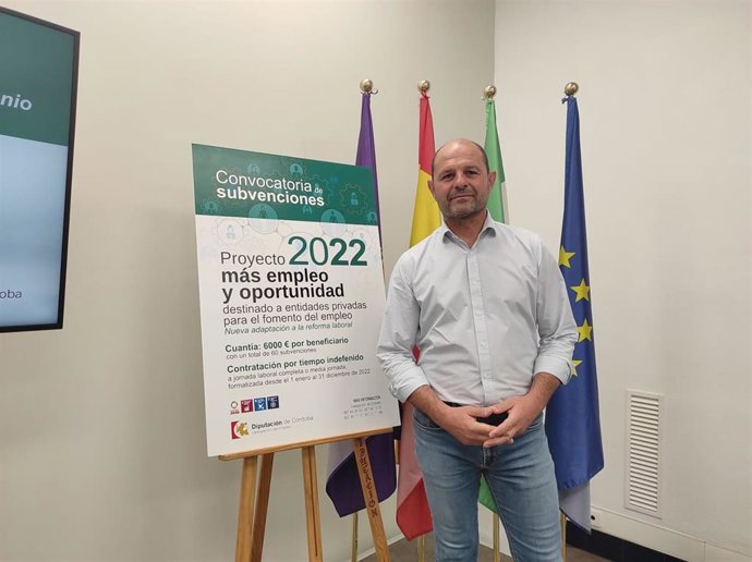 El delegado de Empleo de la Diputación de Córdoba, Miguel Ruz, en la presentación del programa 'Más empleo y oportunidad'.