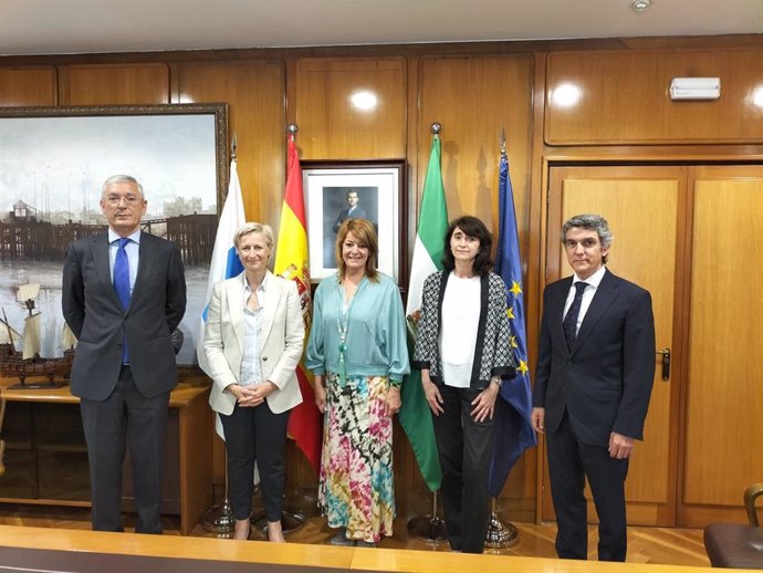 Reunión entre el Puerto de Huelva y la empresa Air Liquide Iberia.