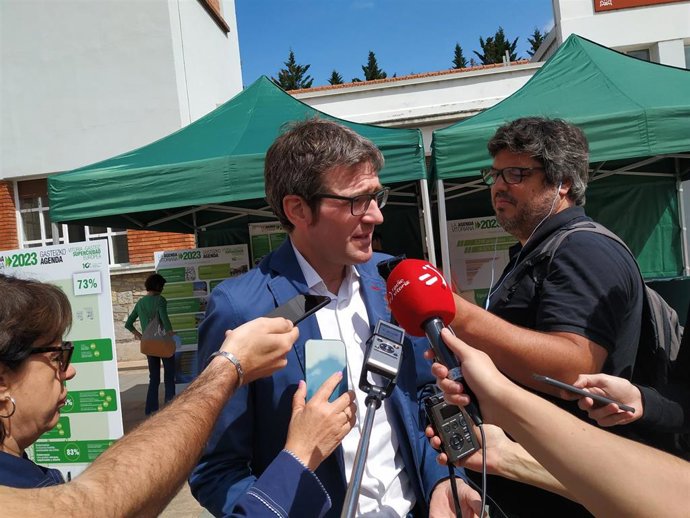 Gorka Urtaran responde a las críticas de la oposición a los planes del Gobierno Vasco en materia de tráfico