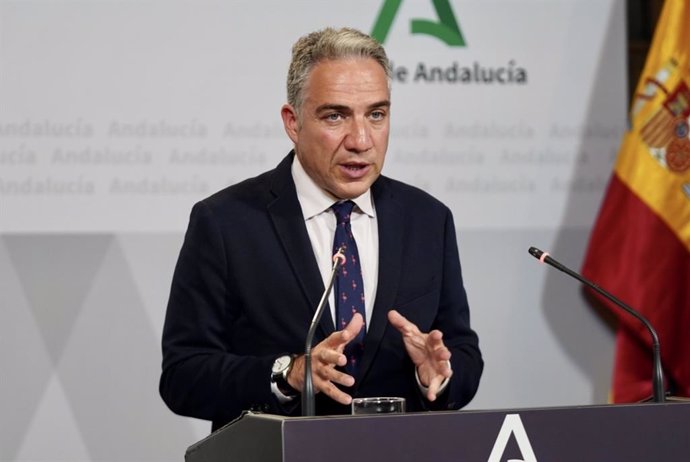 El consejero de la Presidencia y portavoz del Gobierno andaluz, Elías Bendodo, este martes en rueda de prensa.