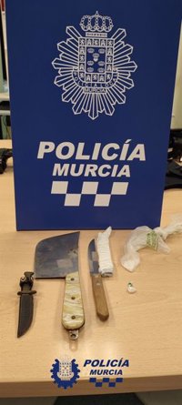 Intervienen varios cuchillos a un grupo de personas con los que habrían participado en una riña en Murcia