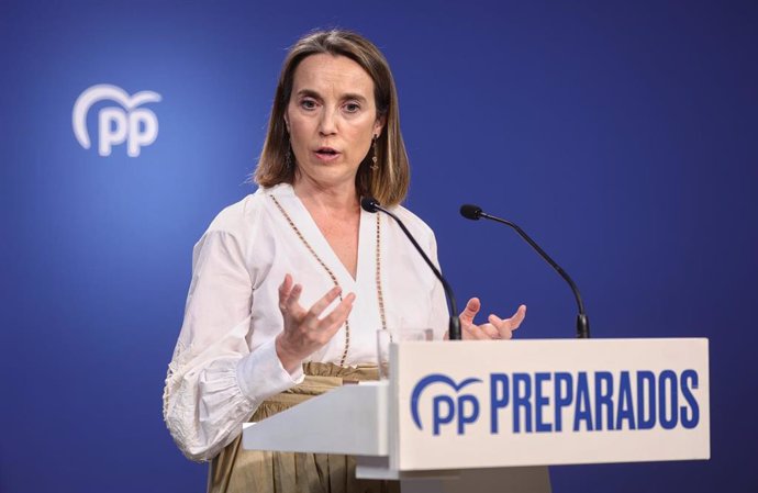 La secretaria general del PP y portavoz del GPP en el Congreso, Cuca Gamarra, interviene en una rueda de prensa tras la reunión del Comité de Dirección, en la sede nacional del PP, a 6 de junio de 2022, en Madrid (España). 