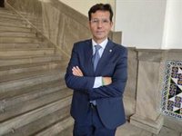 El alcalde de Granada confía en un acuerdo que evite las huelgas de transporte y recogida de basuras en el Corpus