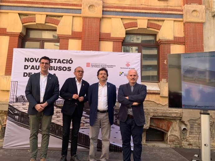 El teniente de alcalde de Lleida, Toni Postius; el acalde, Miquel Pueyo, el Secretario de Territorio y Movilidad, Isidre Gavín, y el subdirector general de Programación y Ejecución de la Conselleria de Vicepresidencia, Pedro Malavia