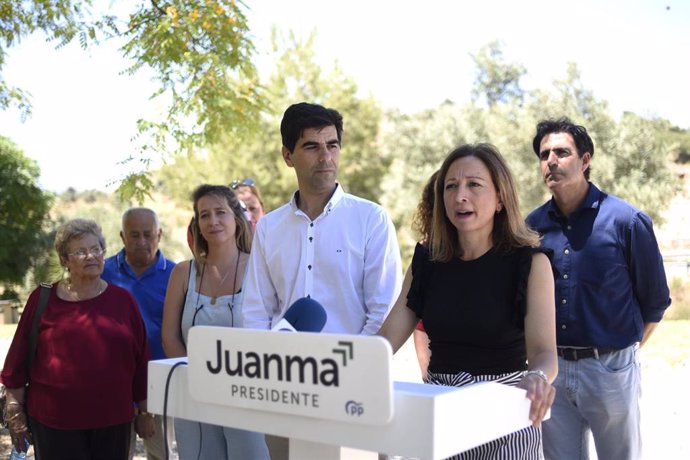La Candidata Número 2 Por El Partido Popular De Málaga Al Parlamento De Andalucía El 19 De Junio, Patricia Navarro, En Coín (Málaga)