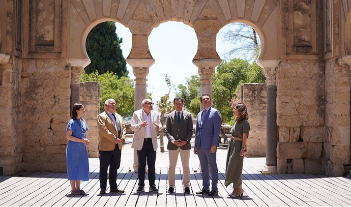 Moreno llama "valorar y cuidar" el patrimonio histórico y cultural andaluz, como "seña de identidad".