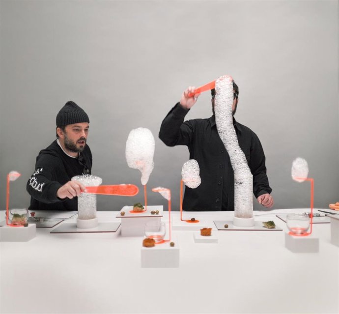 'Inspired In Barcelona: A Gathering Place' Está Dedicada A La Cultura Del Bar De Barcelona