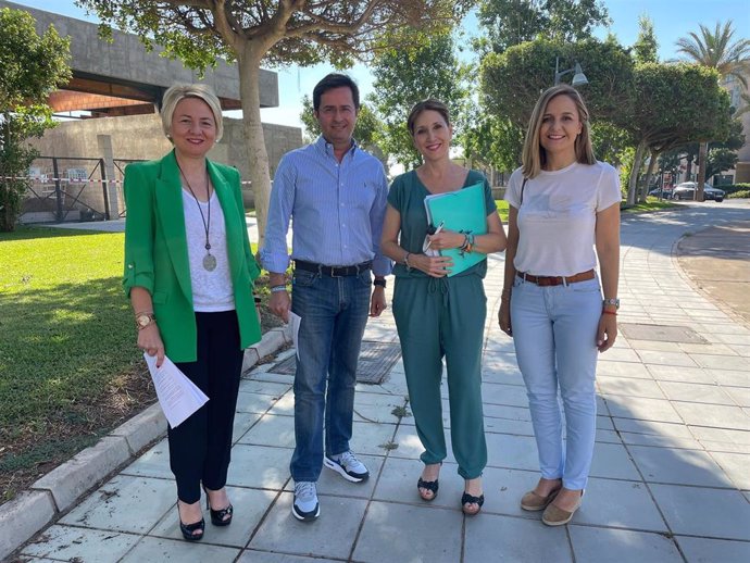 Maribel Sánchez, Julia Ibáñez, Paco Góngora y Eloísa Cabrera