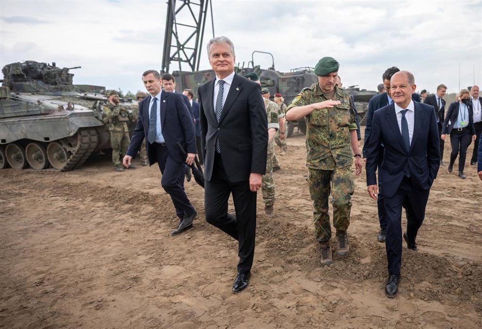 El presidente lituano, Gitanas Nauseda, y el canciller alemán, Olaf Scholz.