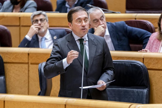 Archivo - El ministro de Asuntos Exteriores, Unión Europea y Cooperación, José Manuel Albares, interviene en una sesión de control al Gobierno en el Senado, a 26 de abril de 2022, en Madrid (España). Esta es la segunda vez que el presidente del Ejecutiv