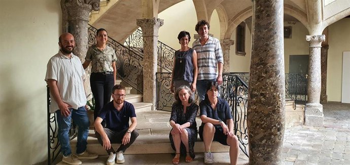 Ganadores para llamamientos de contratación en creación, mediación e investigación.