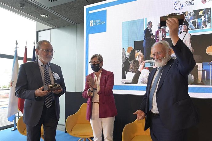 La conselleira do Mar, Rosa Quintana, participa en una jornada sobre la PPC