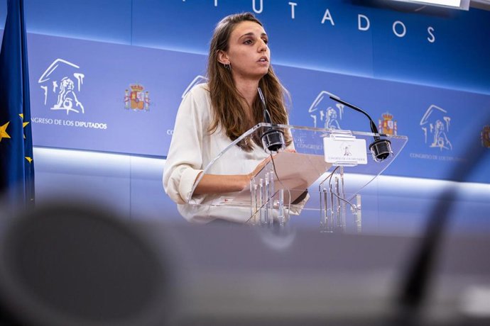 Archivo - La diputada de Unidas Podemos en el Congreso Lucía Muñoz. 