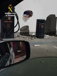 Dos detenidos por robar en una gasolinera de Marina de Cudeyo practicando un butrón