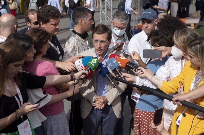 José Luis Martínez-Almeida, alcalde de Madrid a su llegada al South Summit.