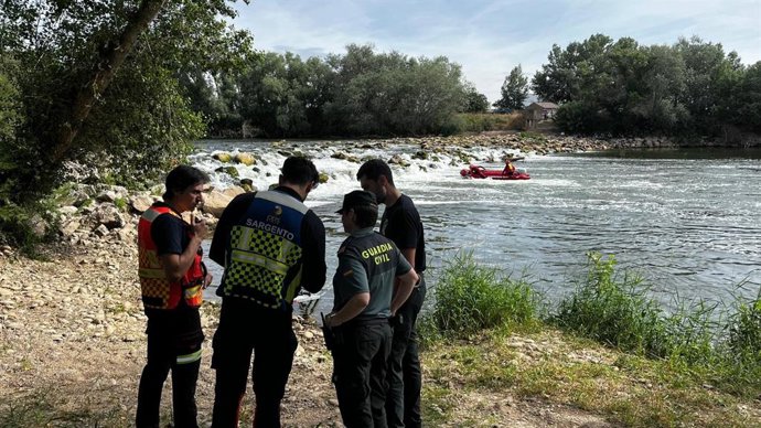 Equipos de emergencia continúan con la búsqueda del niño de 13 años en el río Ebro en Rincón de Soto