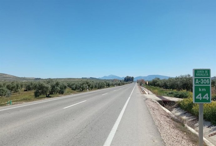 La carretera autonómica A-306, sobre la que se intervendrá.