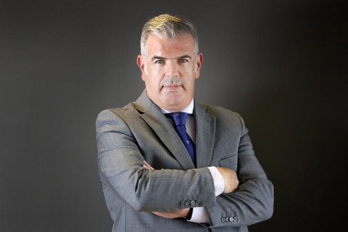 Archivo - El director executiu de desenvolupament immobiliari de Servihabitat i conseller de Serviland, Ernesto Tarazona