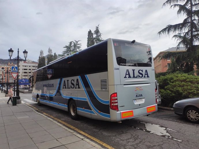 Archivo - Autobús de ALSA