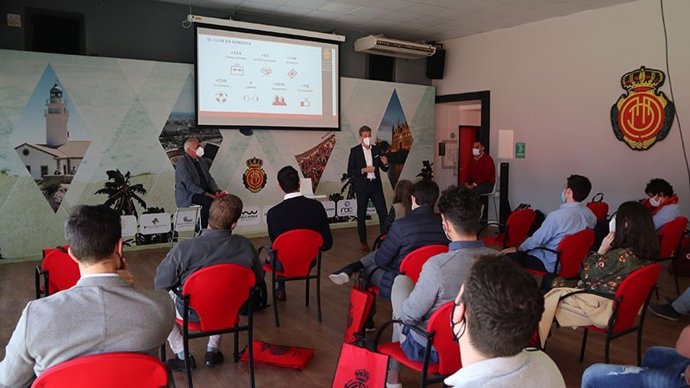 Viaje de los alumnos de LaLiga Business School a Mallorca.