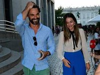 Iván Sánchez e Irene Esser, todo sonrisas en su primera aparición pública como pareja en Madrid